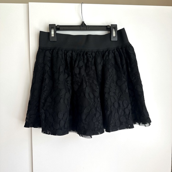 Forever 21 black skirt - Picture 1 of 4
